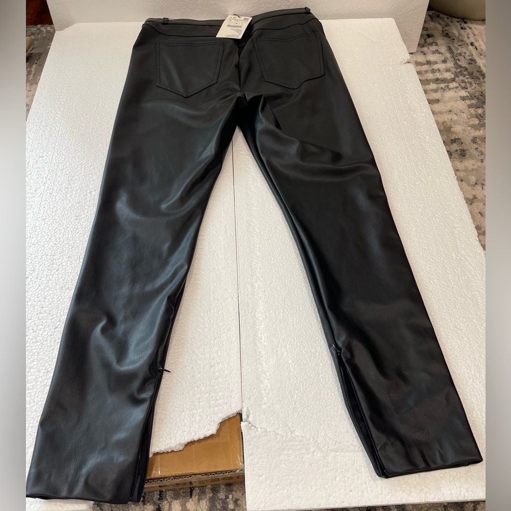 New ZARA Black Faux Leather Pants with front & Back Pockets in Size L